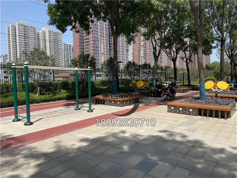 西安環(huán)城北路戶外健身器材 西安環(huán)城北路戶外健身器材